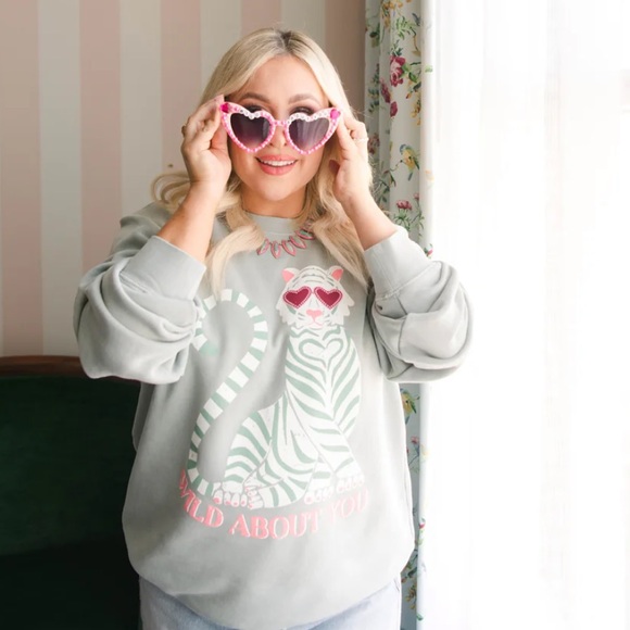 Living Fully Wild About You sweatshirt - Picture 2 of 10